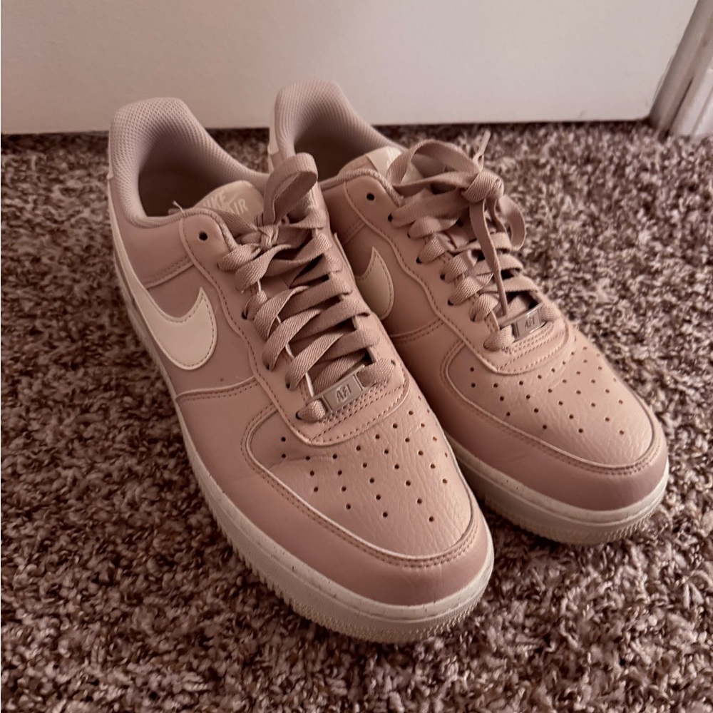 Nike Light Purple Sneakers